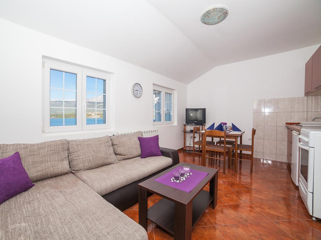 Apartments Elena Tivat Exterior photo